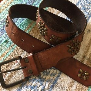 Genuine Leather Hollister Medium Belt